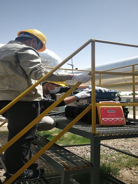 寧夏煤業(yè)集團環(huán)境監(jiān)測站現(xiàn)場非甲烷總烴排放濃度測試