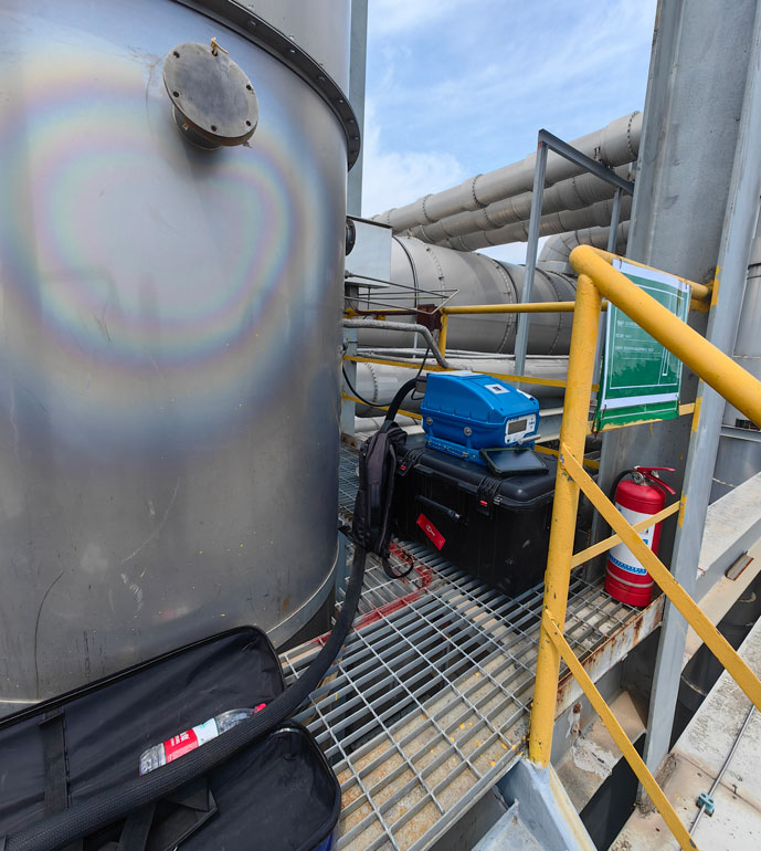 配合湖北環(huán)境監(jiān)測站進(jìn)行非甲烷總烴項目現(xiàn)場測試