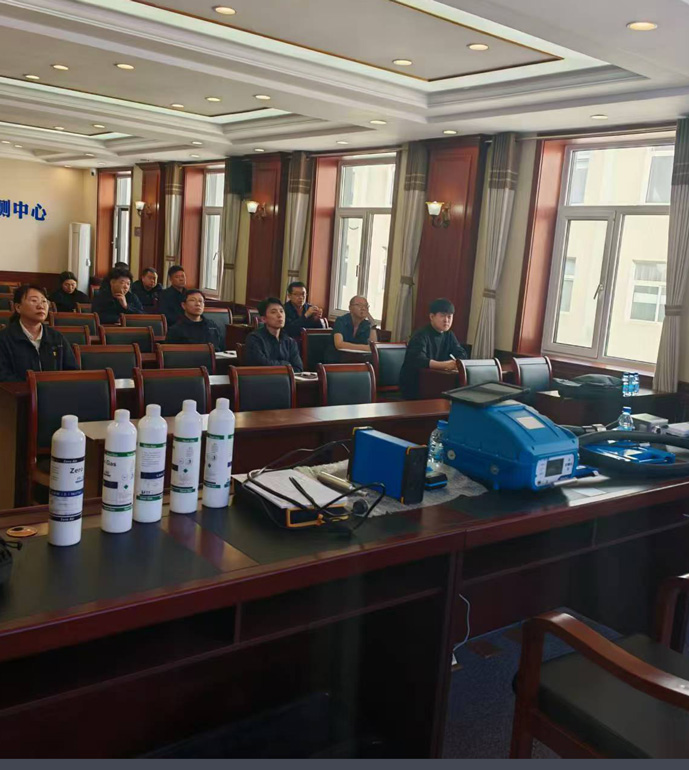 遼寧6家生態(tài)環(huán)境監(jiān)測(cè)單位PF-300非甲烷總烴交貨培訓(xùn)